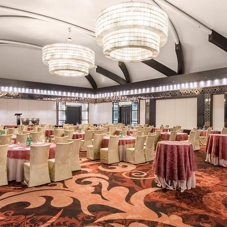 Crowne Plaza New Delhi Rohini By Ihg Hotel Bagian luar foto