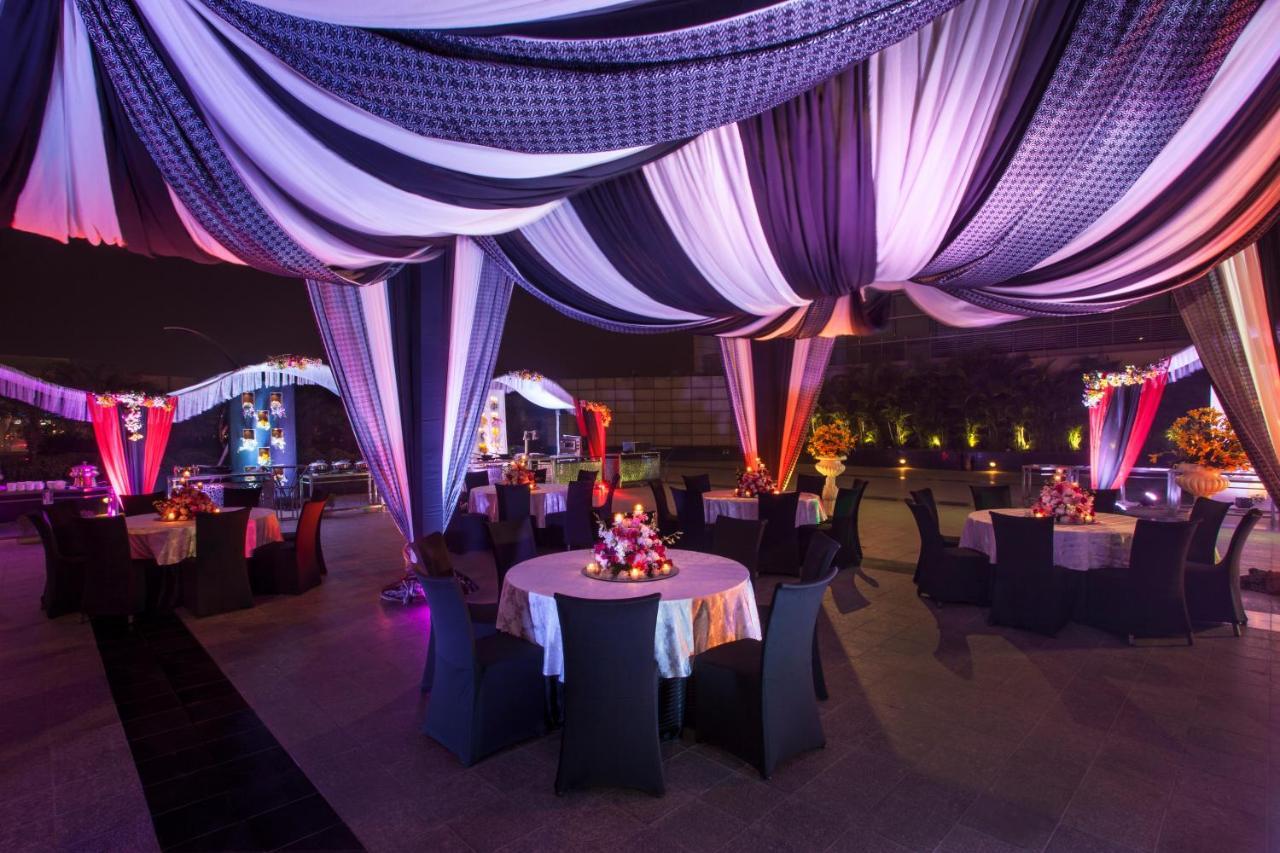 Crowne Plaza New Delhi Rohini By Ihg Hotel Bagian luar foto