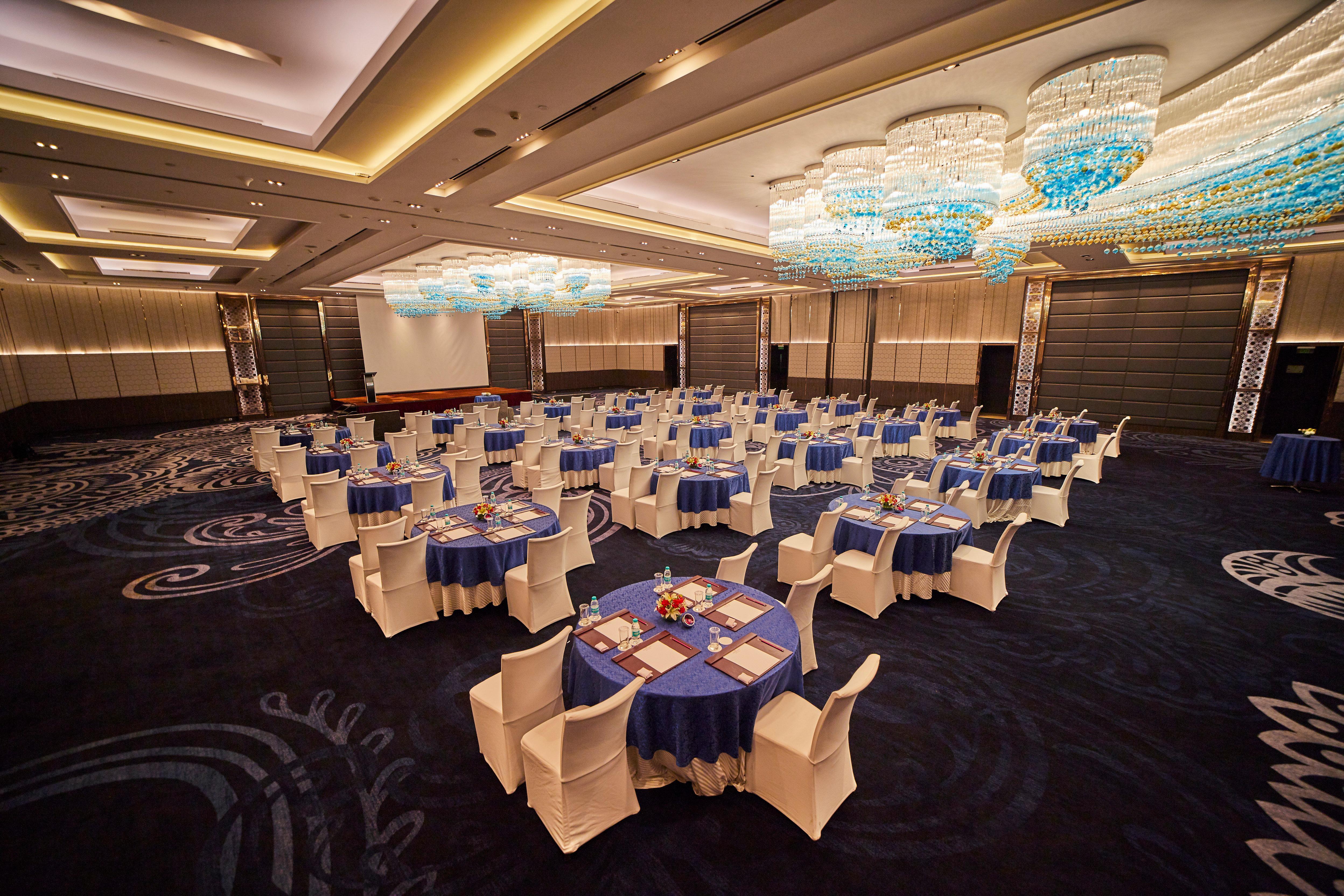 Crowne Plaza New Delhi Rohini By Ihg Hotel Bagian luar foto
