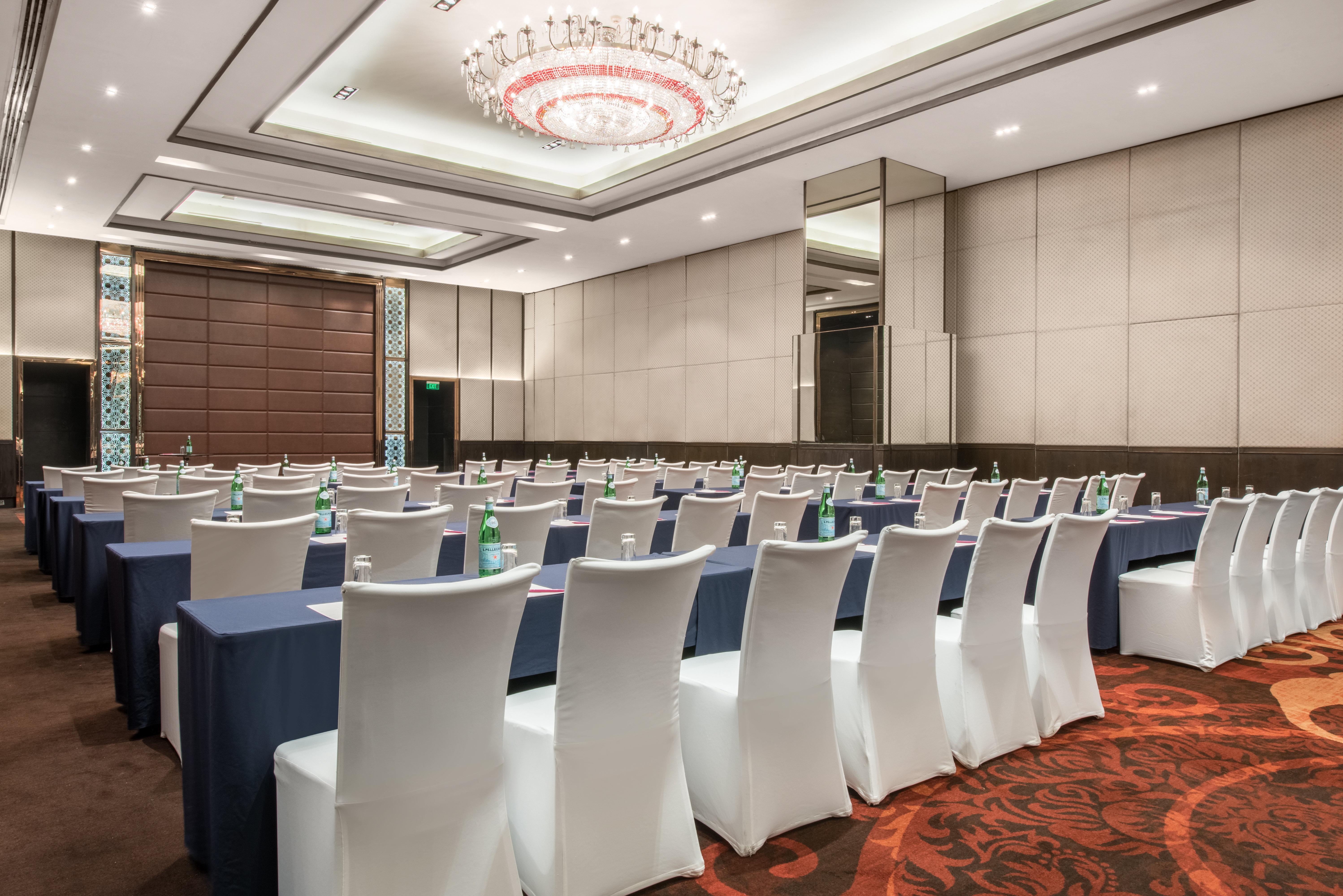 Crowne Plaza New Delhi Rohini By Ihg Hotel Bagian luar foto