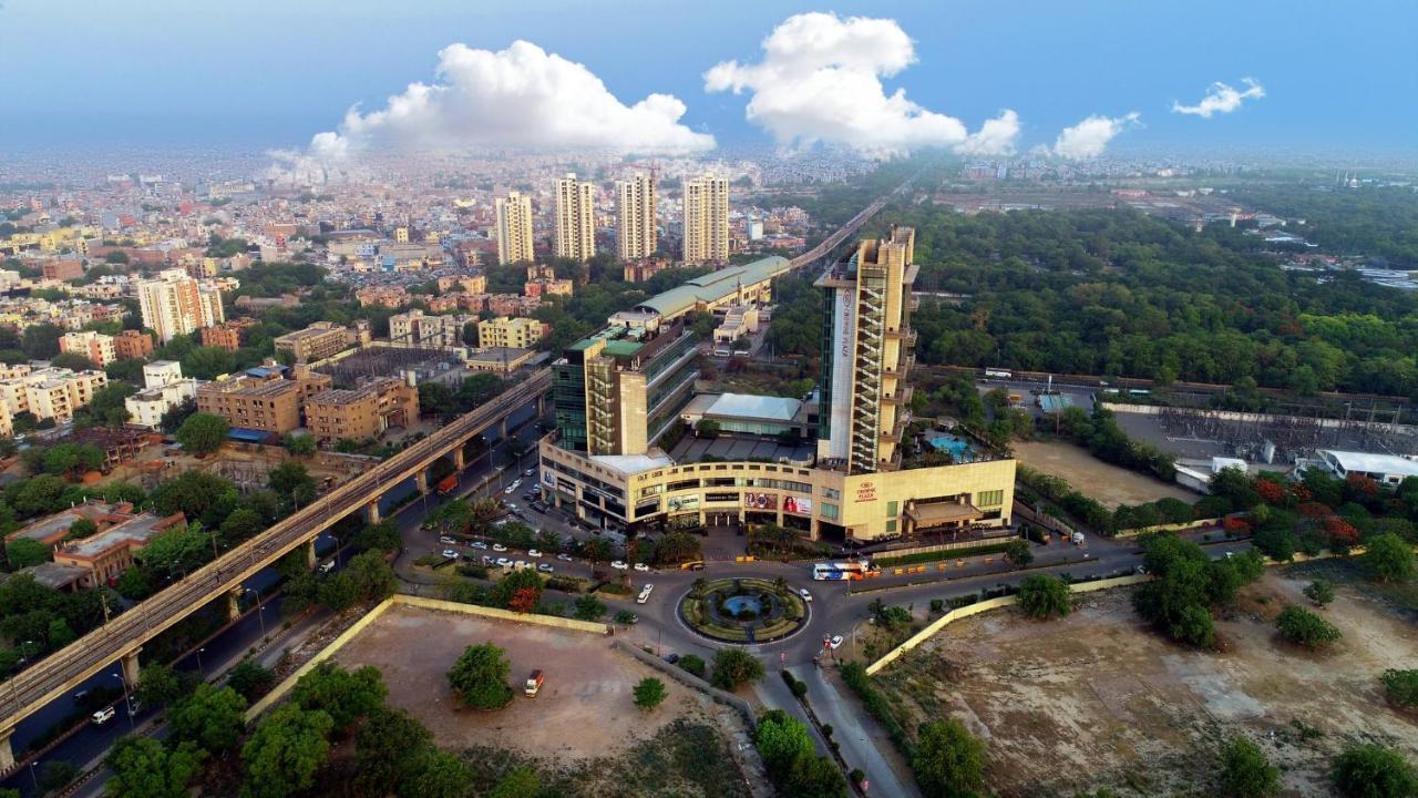 Crowne Plaza New Delhi Rohini By Ihg Hotel Bagian luar foto