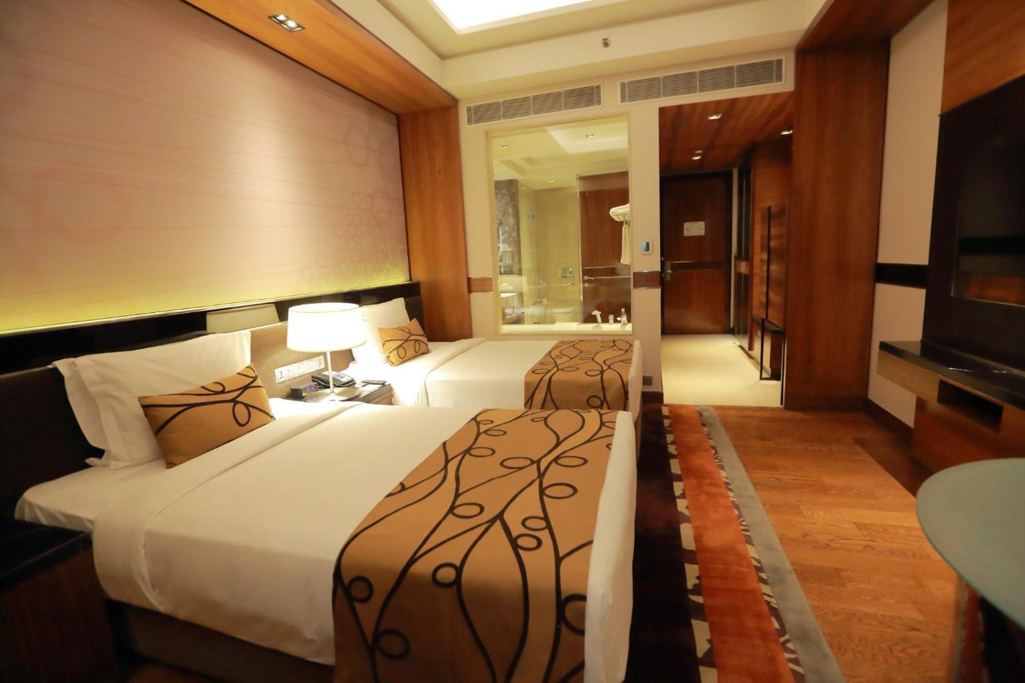 Crowne Plaza New Delhi Rohini By Ihg Hotel Bagian luar foto